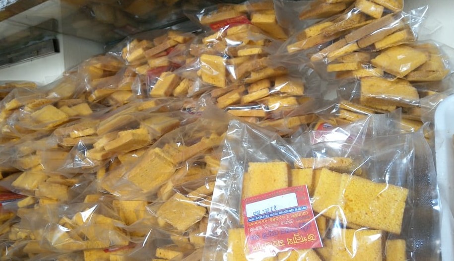 Dry Cake Small - Image 2